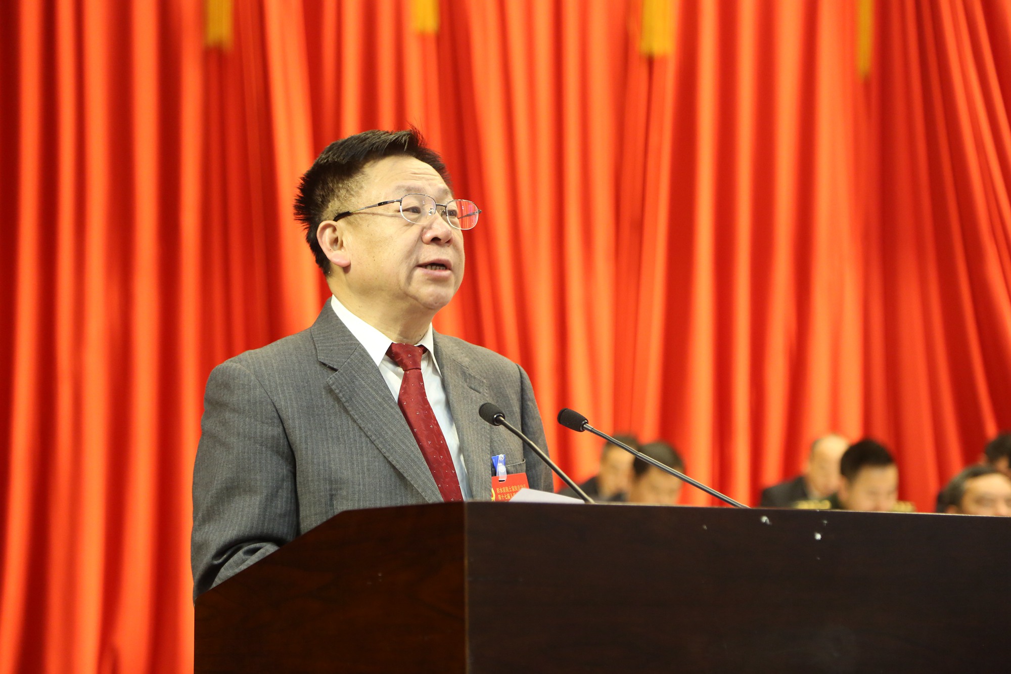 ��ʮ�߽��˴����λ�����еڶ���ȫ�����